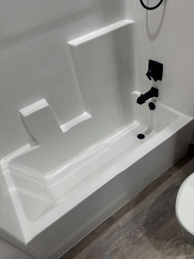 Tub flange repair